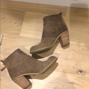 Dolce Vita Brown leather/suede bootie size 7.5